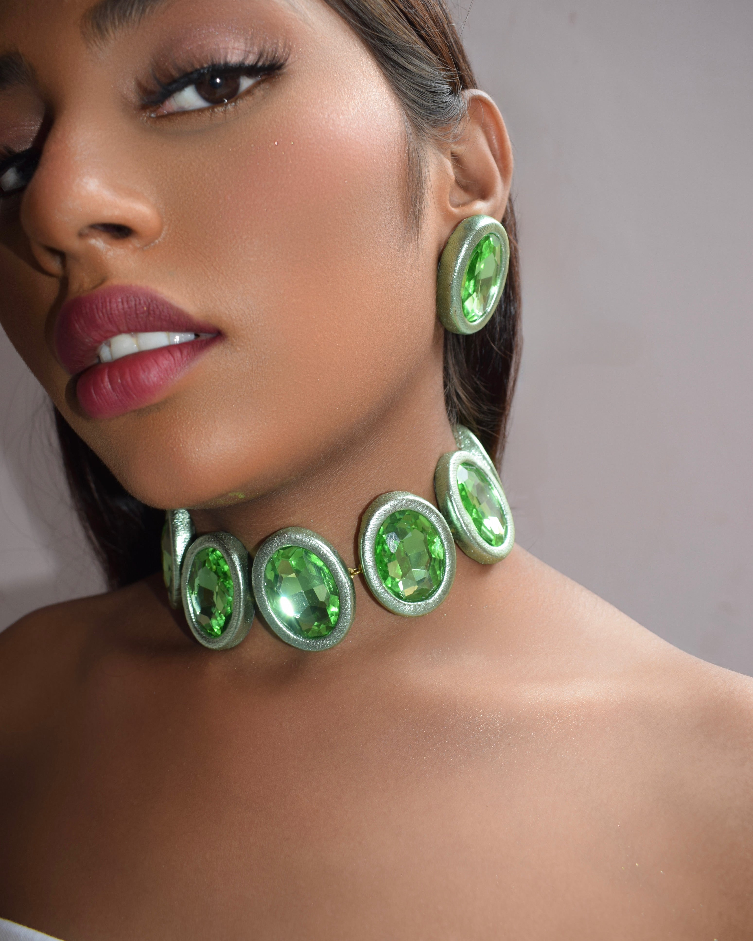 HALO CHOKER - METALLIC GREEN