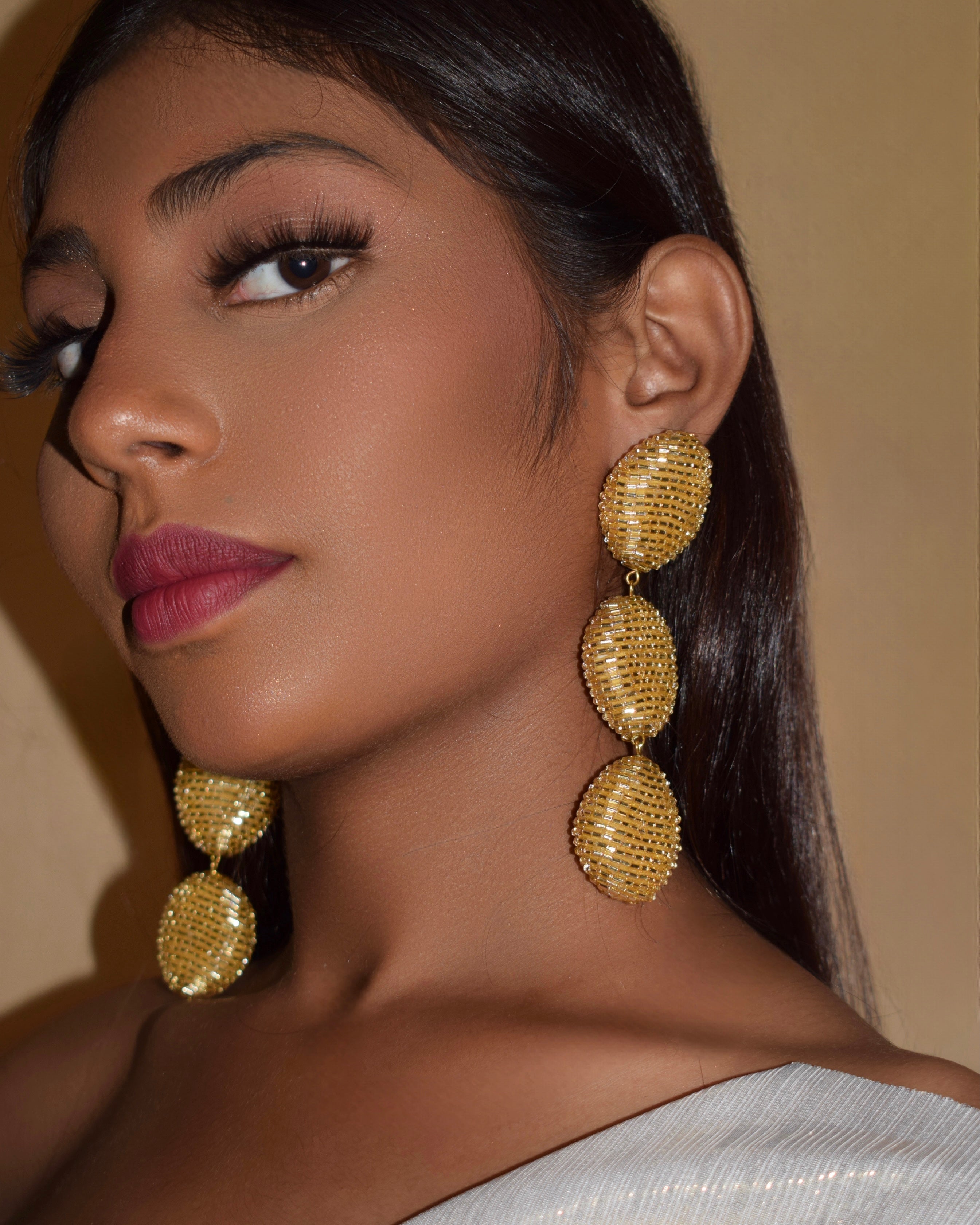 NOIR DANGLERS- GOLD