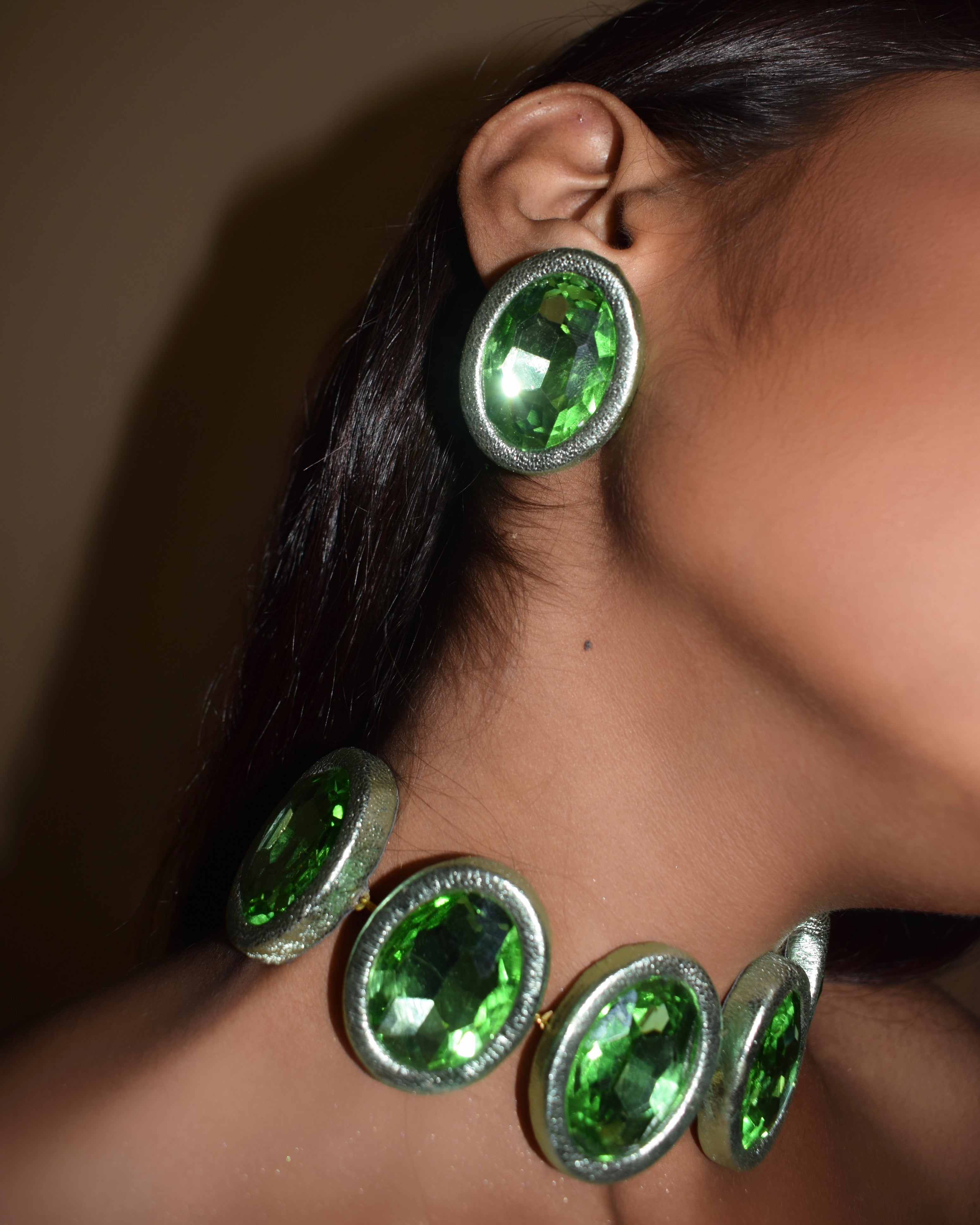 HALO STUDS - METALLIC GREEN