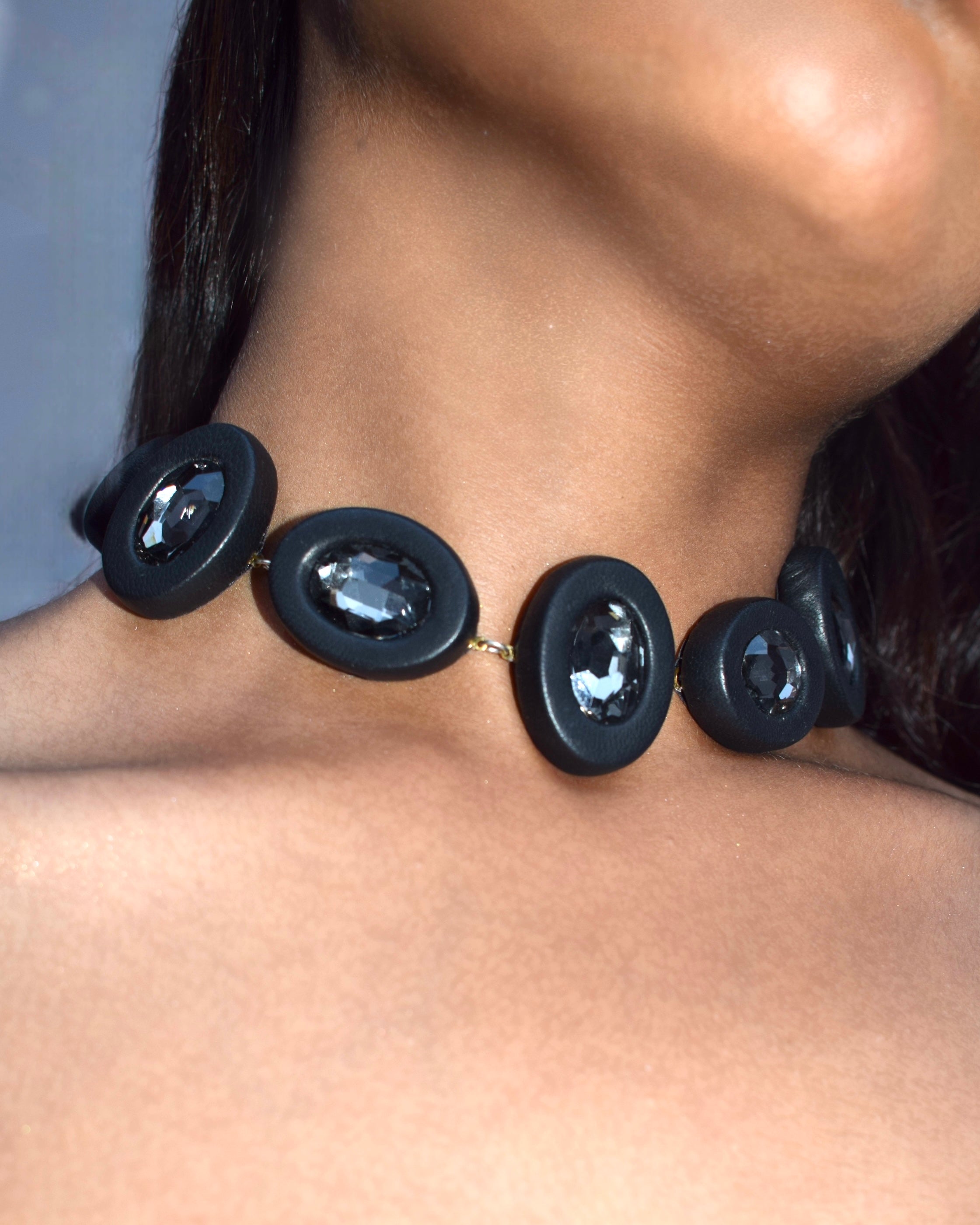 OVALINE NECKLACE - BLACK