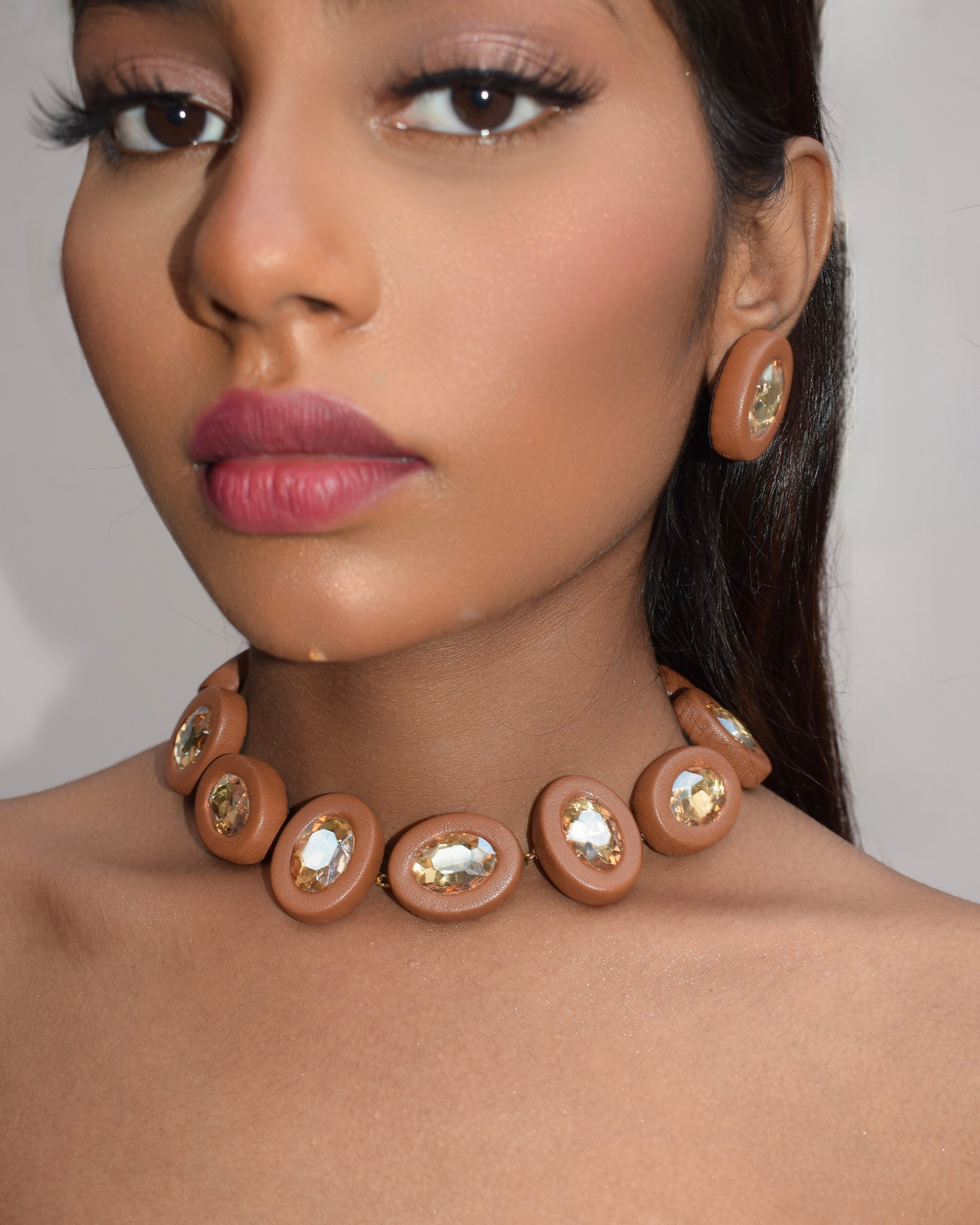 OVALINE NECKLACE - TAN