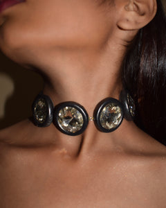 ORB CHOKER IN GUNMETAL