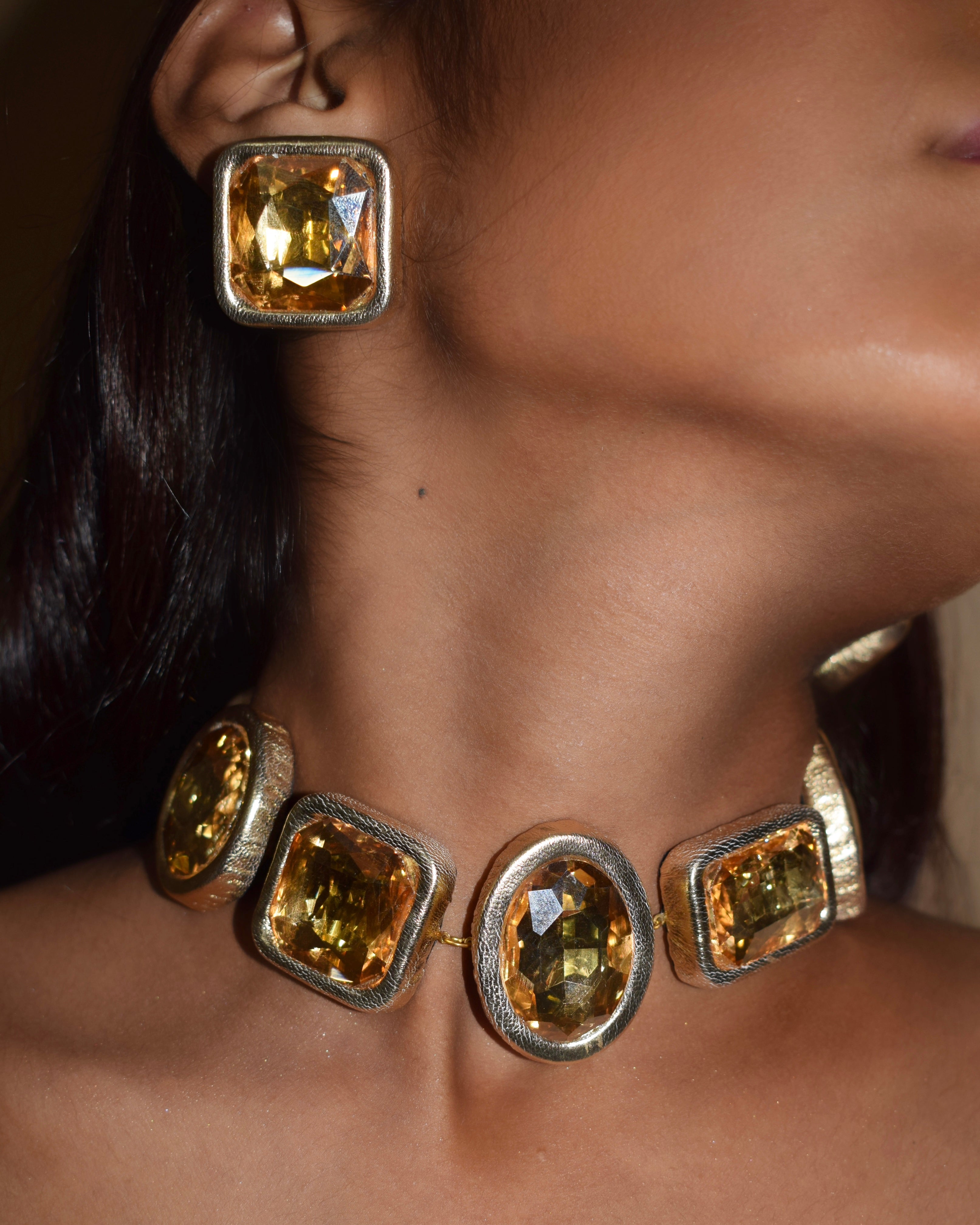 AURORA STUDS - GOLD