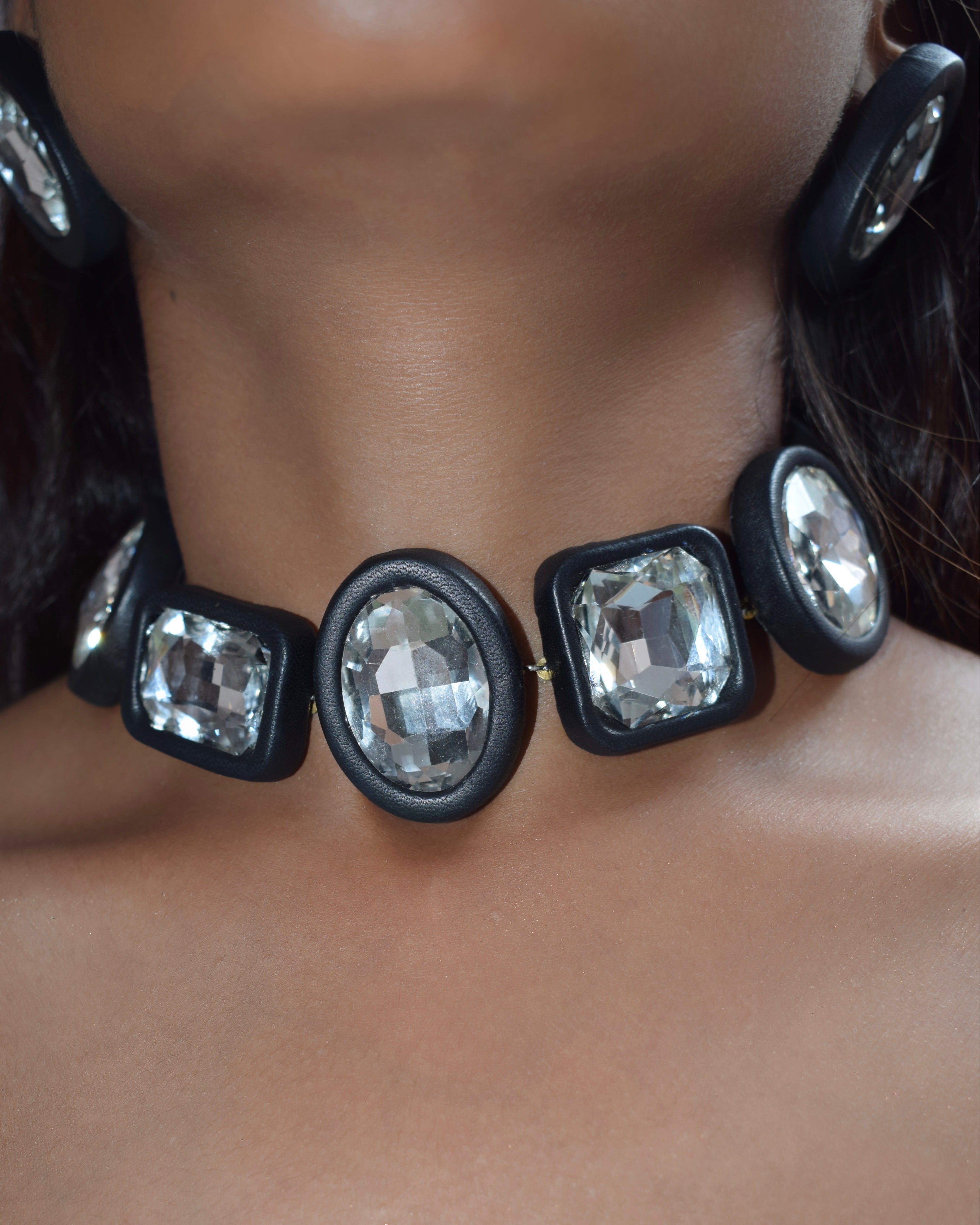 AURORA CHOKER - DIAMOND BLACK