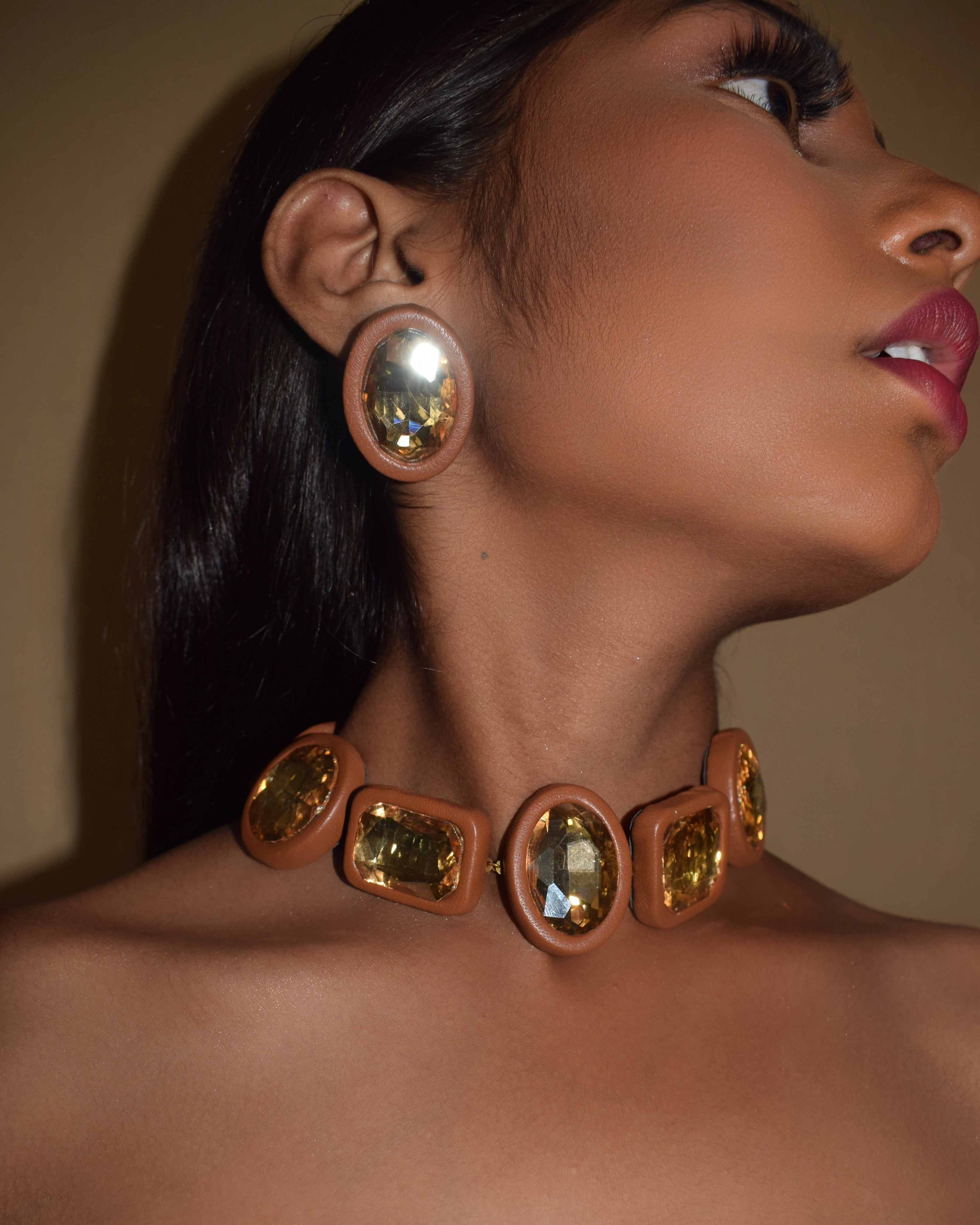 AURORA CHOKER - TAN