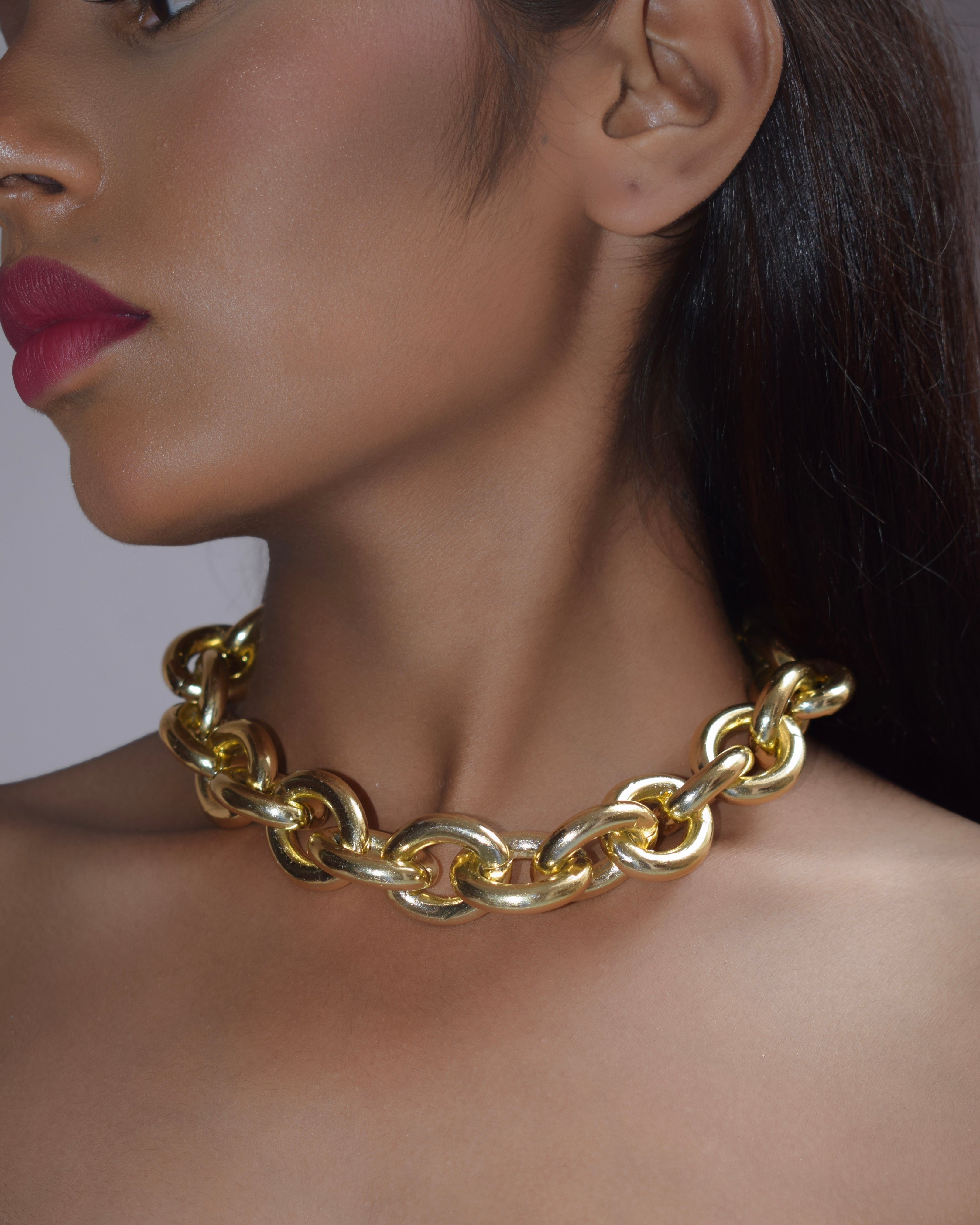 METALLIC LINK NECKLACE